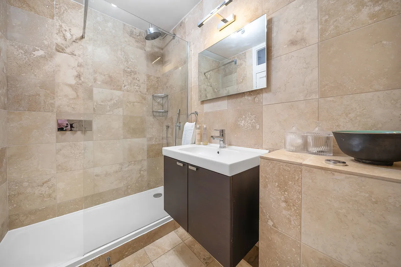 Fitzhugh Grove, Wandsworth, SW18, photo 4