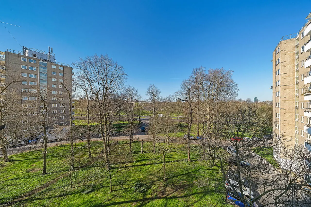Fitzhugh Grove, Wandsworth, SW18, photo 11