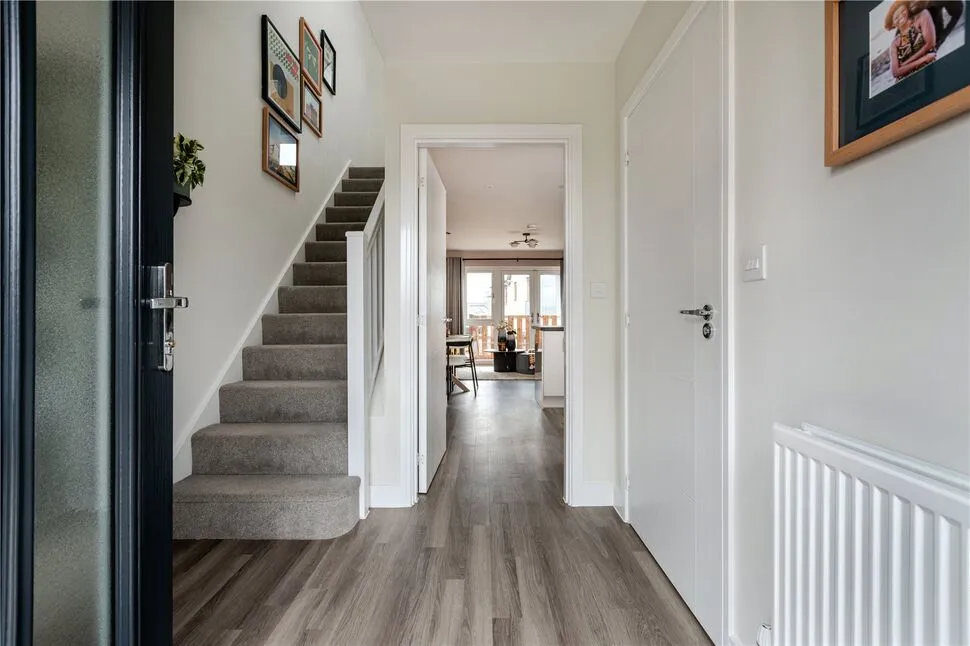 Minterne Avenue, Borden, ME10, photo 6