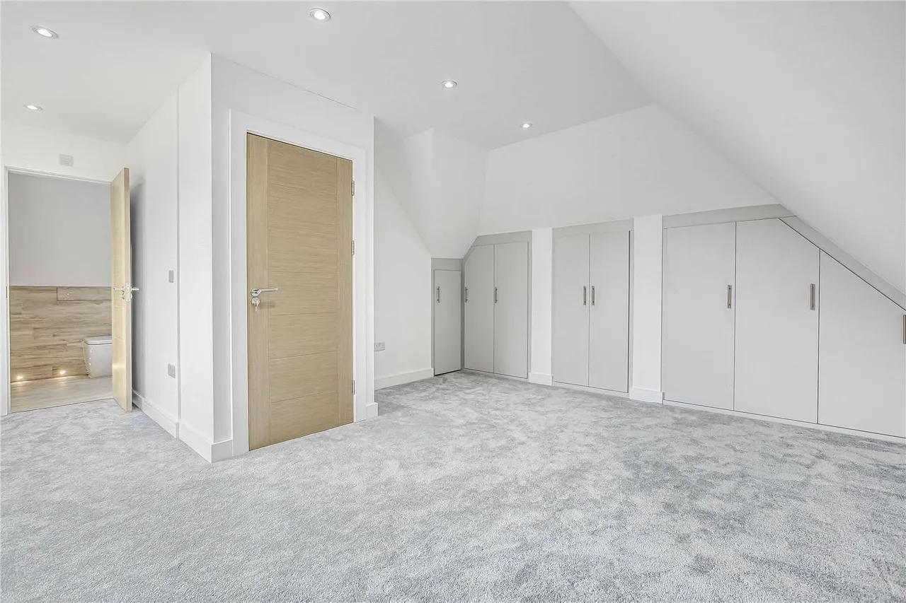 Derwent Avenue, London, SW15 3RA, photo 7