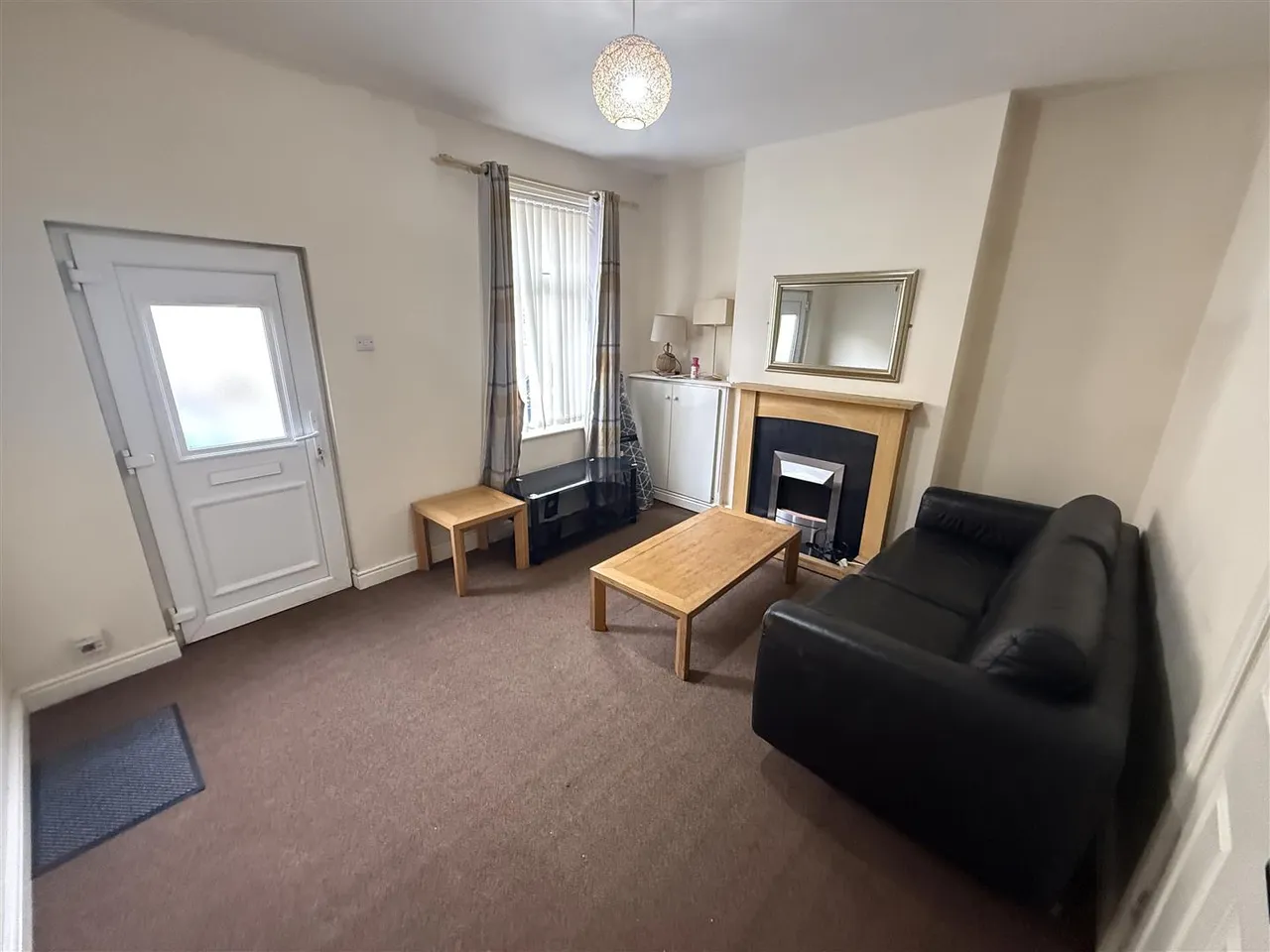 Victoria Crescent, Burton upon Trent, DE14, photo 3