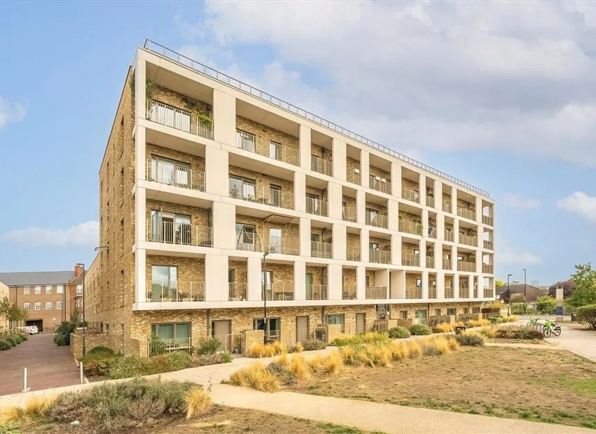 2 bed house for sale, Valley Road, New Cross, SE14