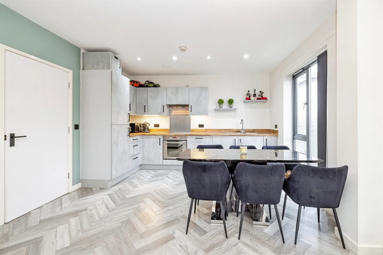 Goddard Drive, Bushey, photo 10