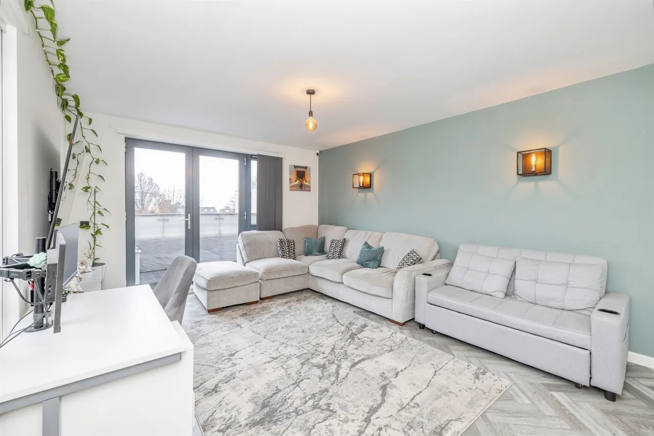 Goddard Drive, Bushey, photo 9