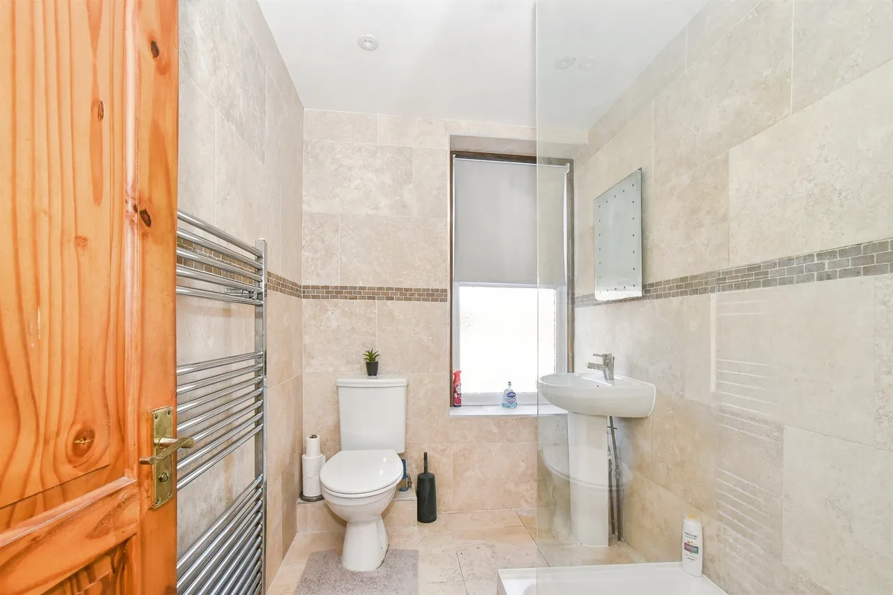 Tugela Road, Chippenham, photo 12