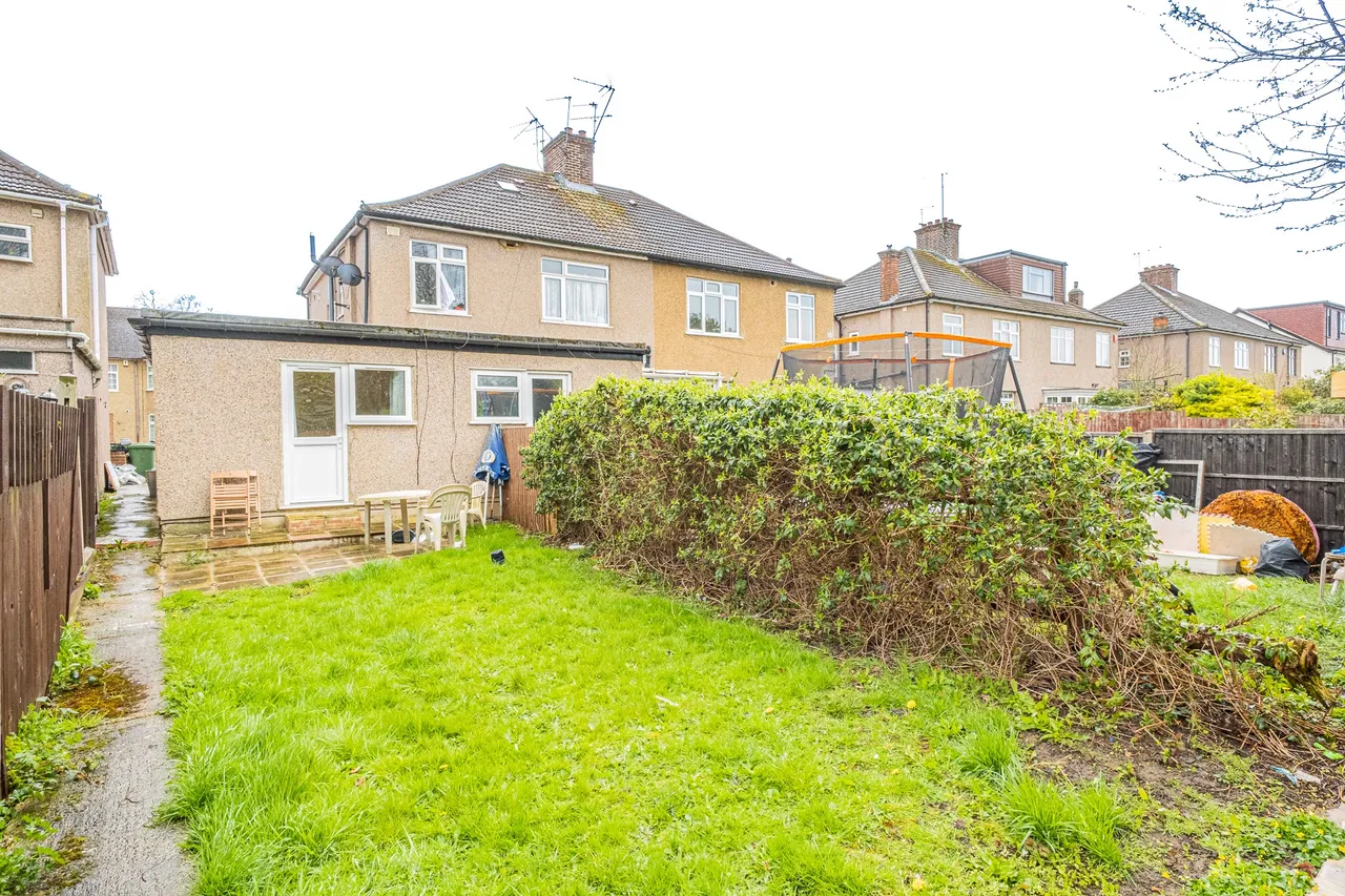 Pinner Park Avenue, Harrow, HA2, photo 3
