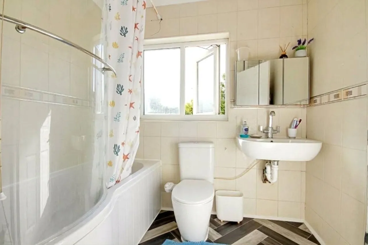 Sedcote Road, photo 12