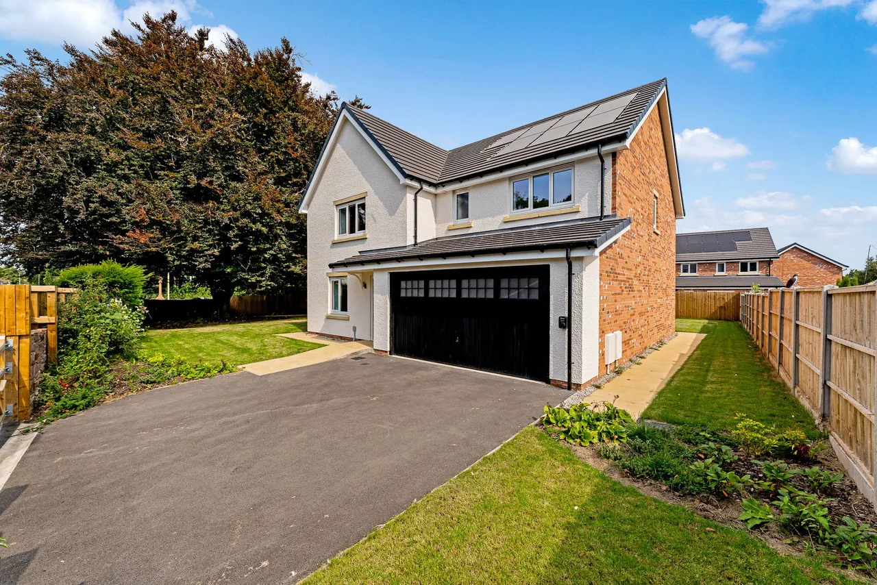 4 bed house for sale — Orchard House, Church End, Hale Village, Liverpool, Liverpool, L24 4AX