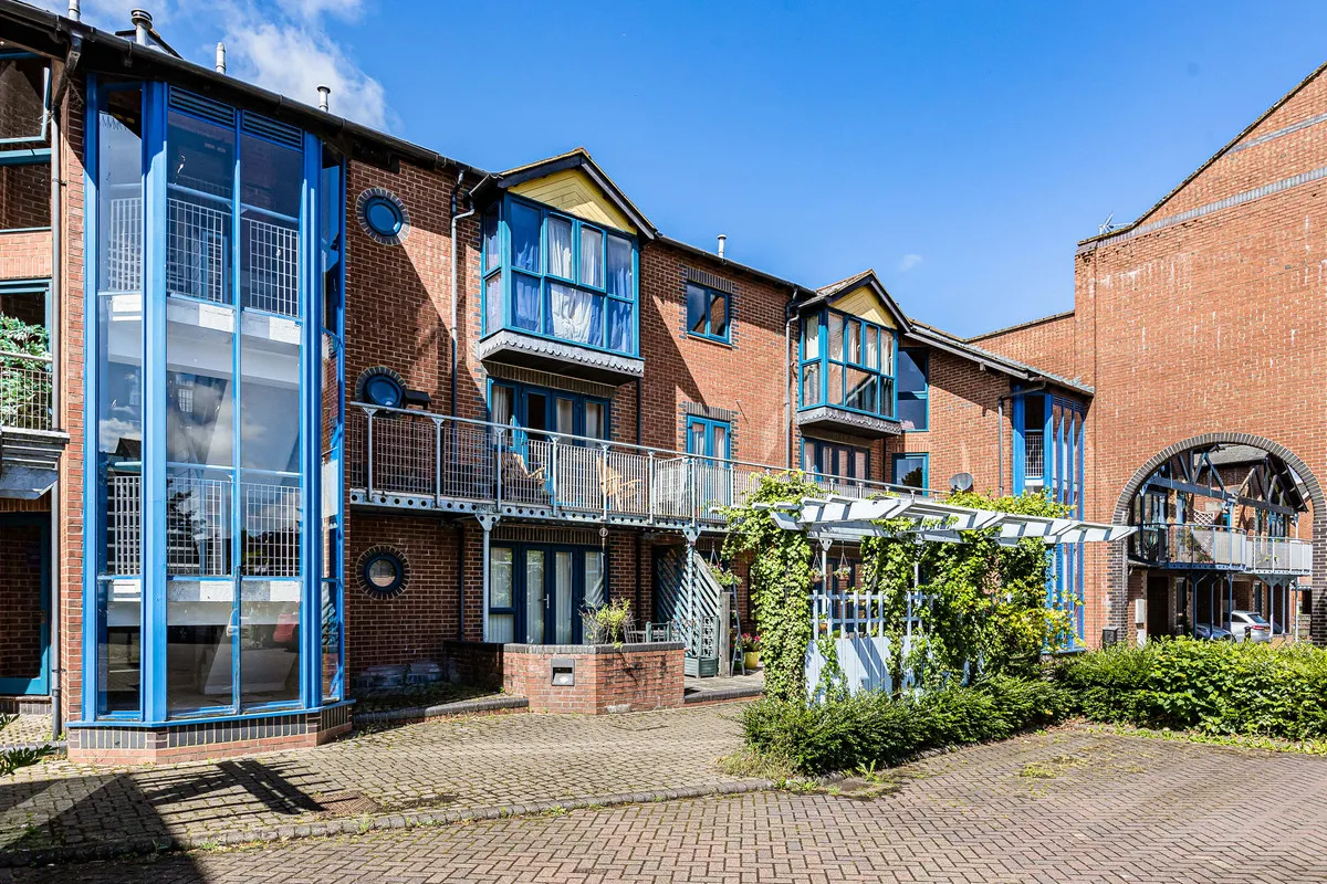 2 bed flat for sale, Alfredston Place, Wantage