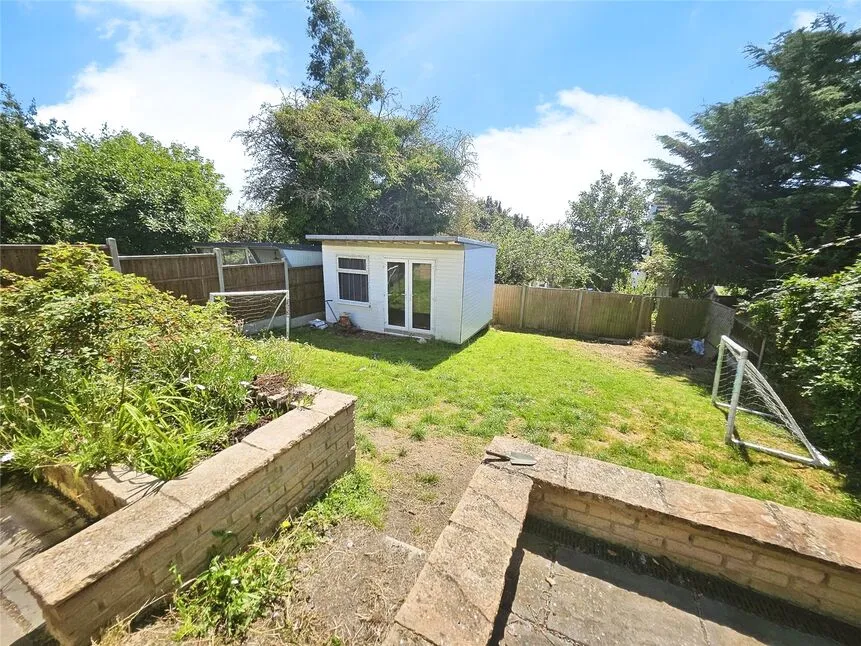 Queenborough Drive, Minster on Sea, Kent, ME12, photo 6