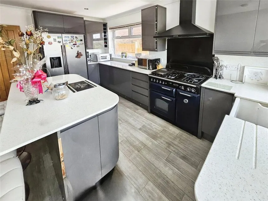 Queenborough Drive, Minster on Sea, Kent, ME12, photo 11