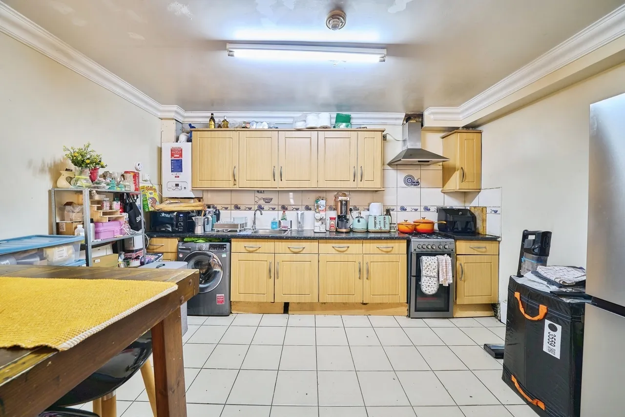 Upton Lane, London, E7, photo 5