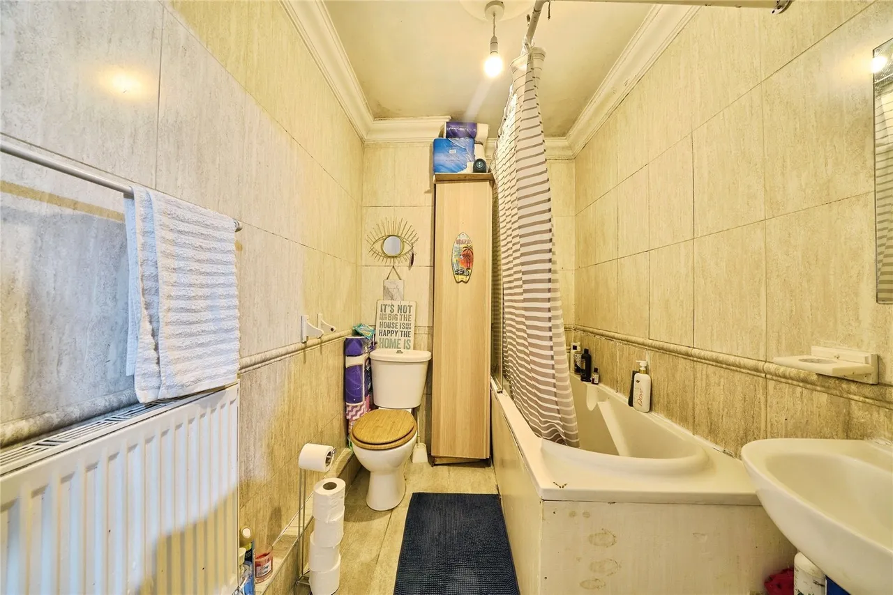 Upton Lane, London, E7, photo 8