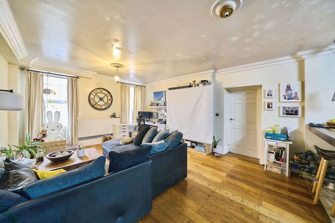 Upton Lane, London, E7, photo 3