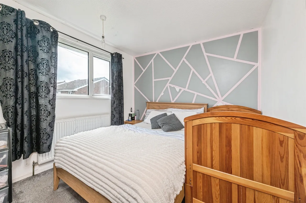 Chalcroft Close, Heckmondwike, WF16, photo 6