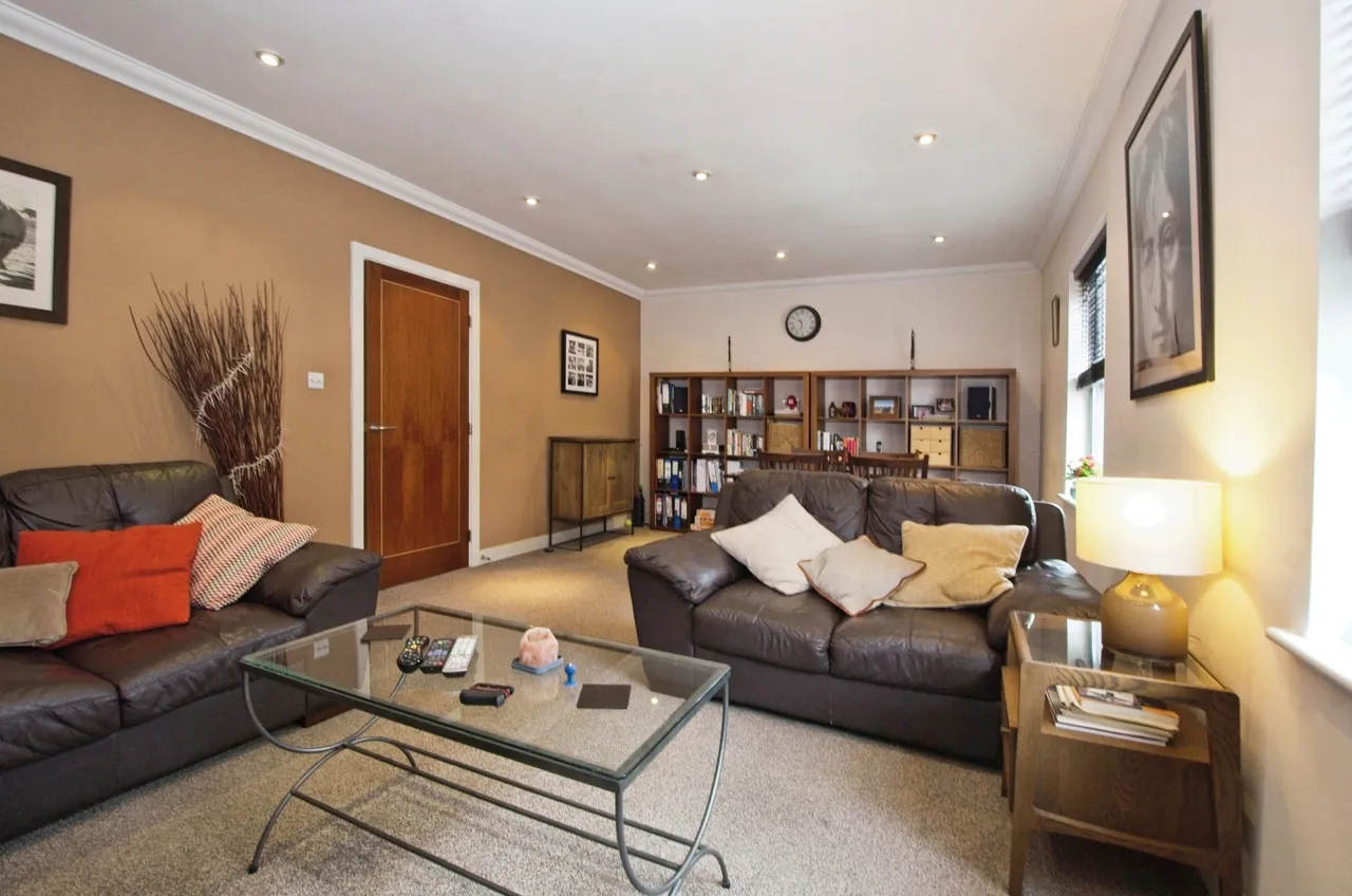 St James Mansions, Mount Stuart Square, CF10, photo 8