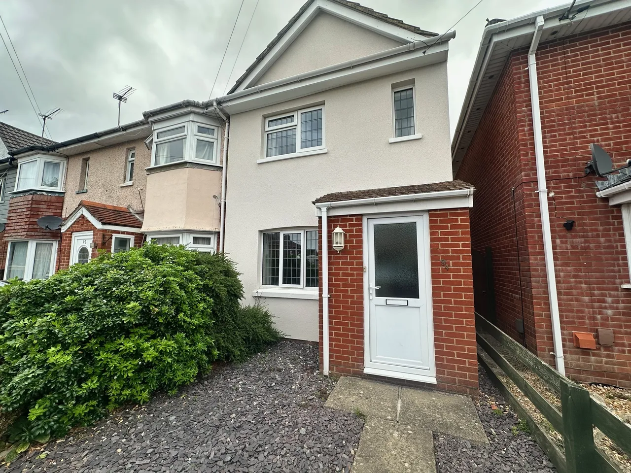 2 bed house to rent, Castle Road, Bournemouth, BH9