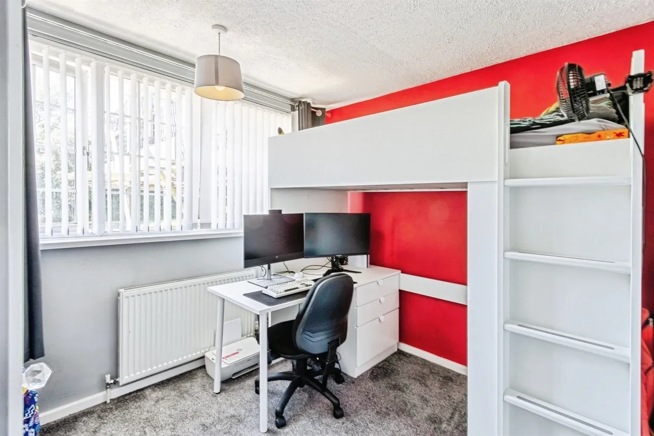 Sherburn Road North, Leeds, photo 11