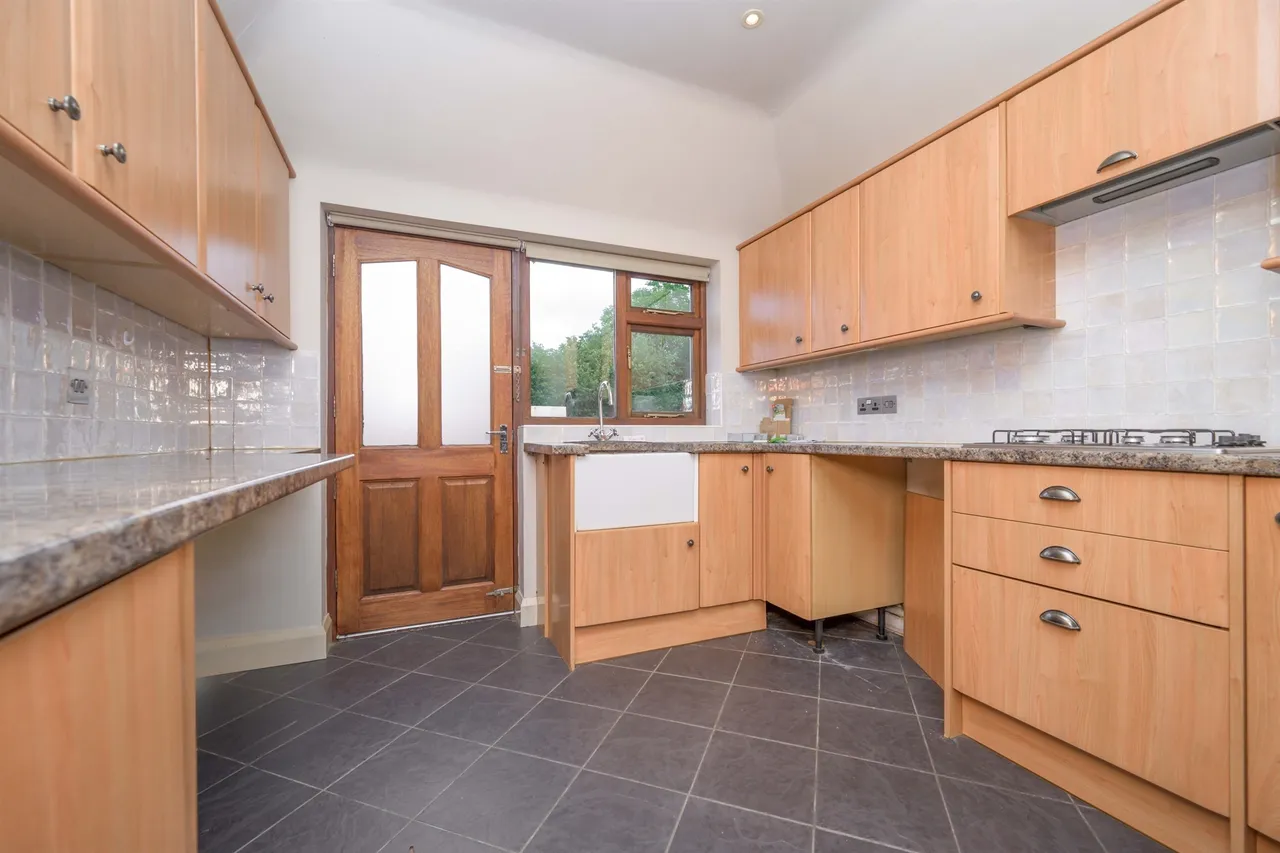 Pipers Hill Road, Kettering, NN15, photo 2