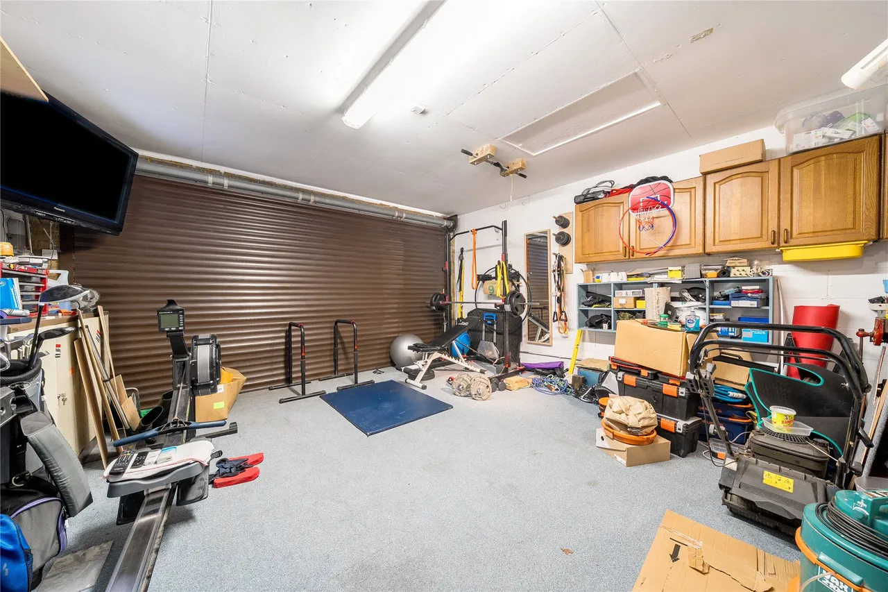 MacDonald Road, Lightwater, GU18, photo 22