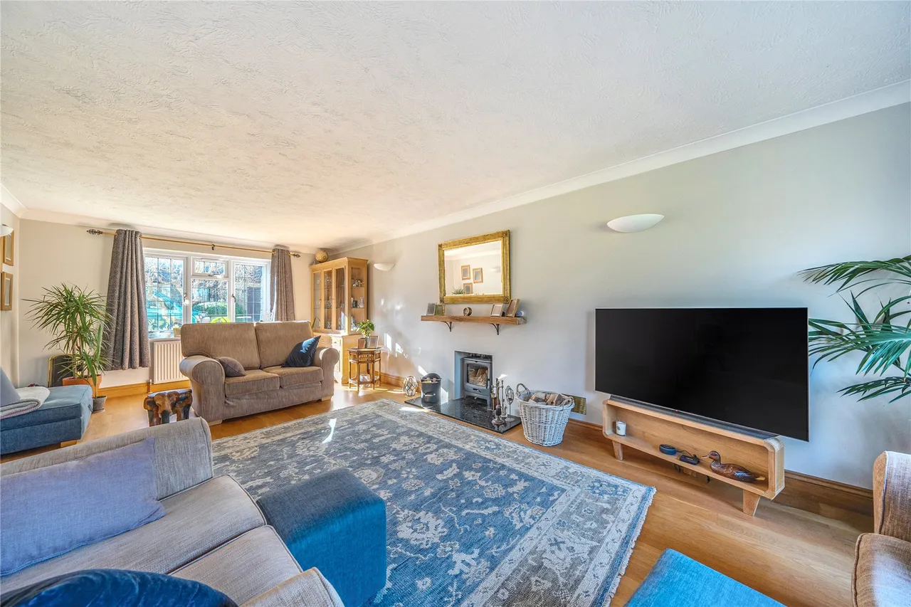 MacDonald Road, Lightwater, GU18, photo 7