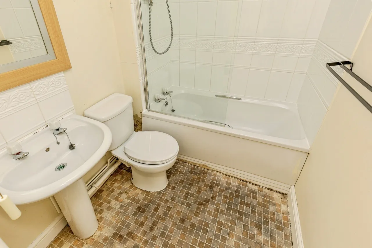 High Street, Shirehampton, BS11, photo 8
