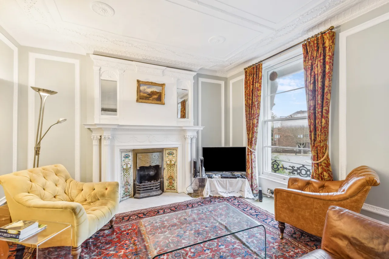 Gloucester Crescent, Camden, NW1, photo 2