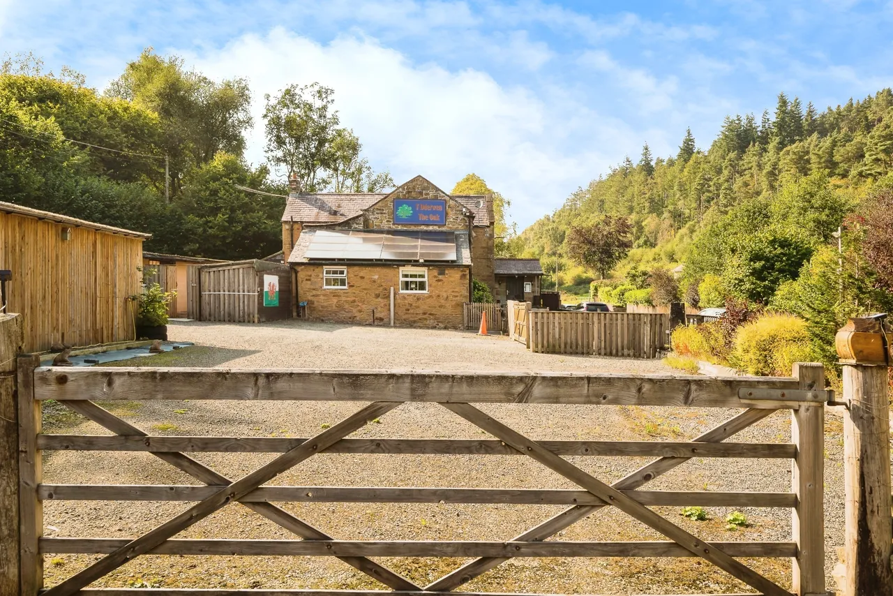Denbigh Road, Hendre, CH7, photo 32