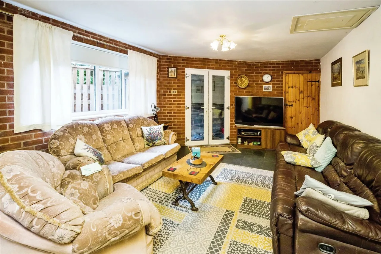 Denbigh Road, Hendre, CH7, photo 8