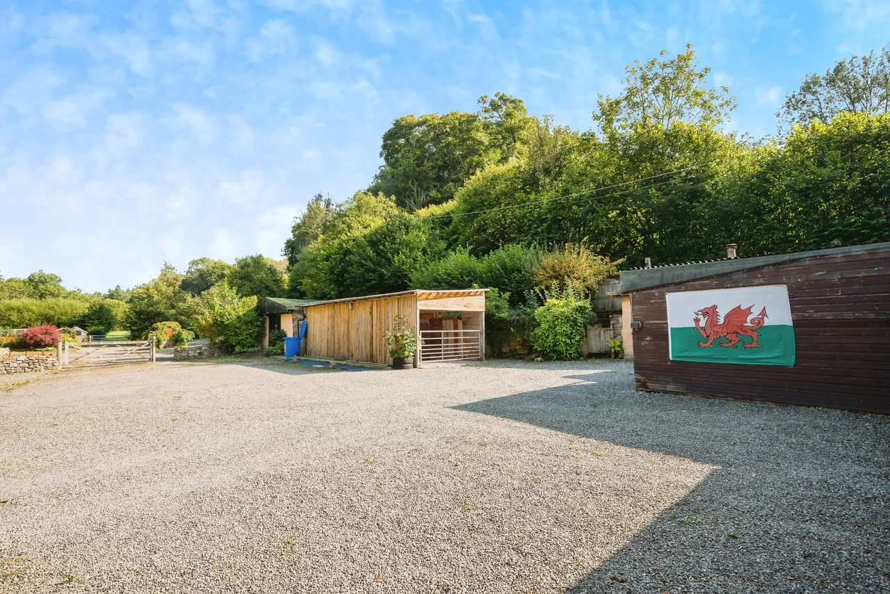 Denbigh Road, Hendre, CH7, photo 25