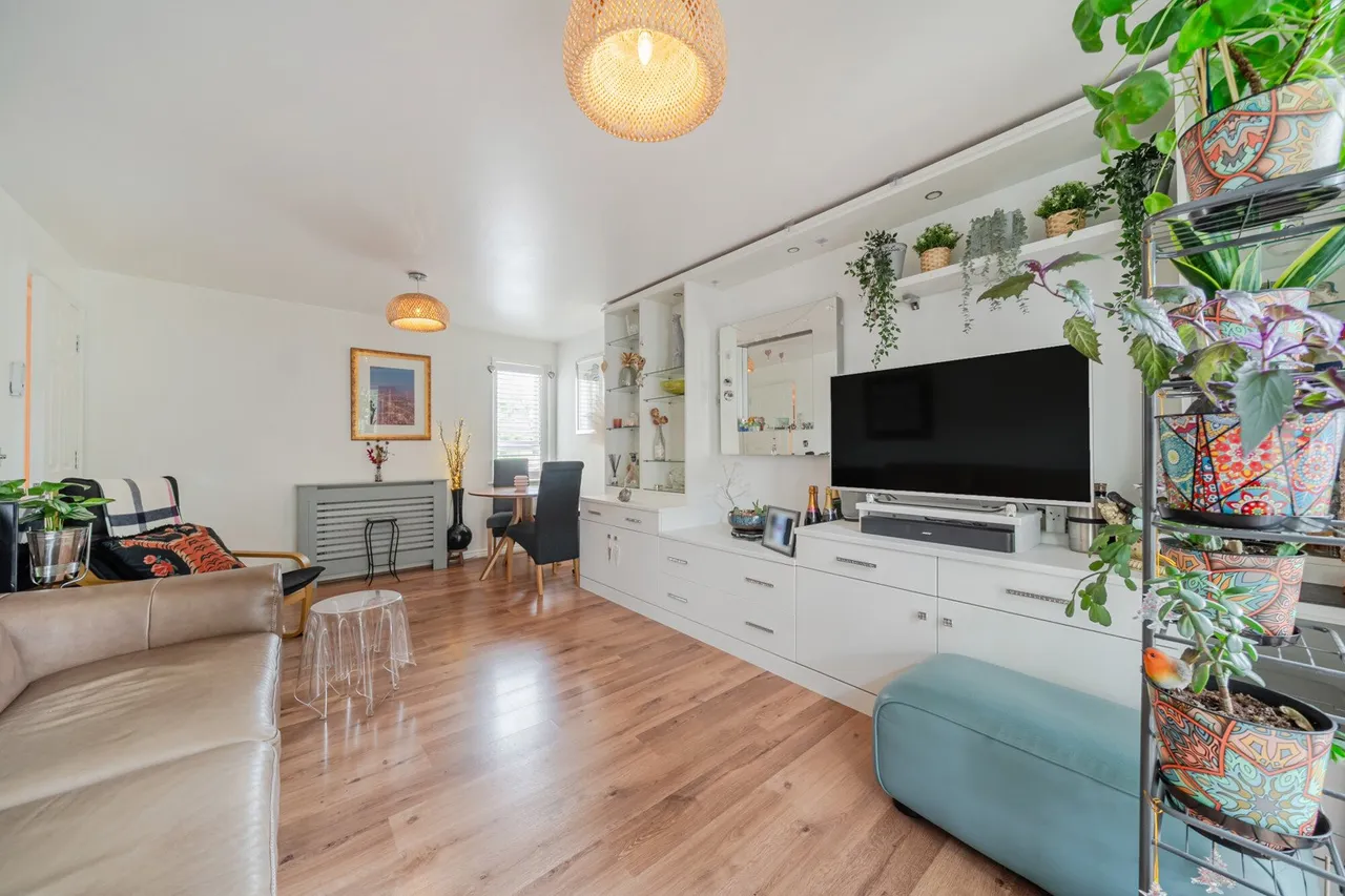 Sidcup High Street, DA14, photo 15