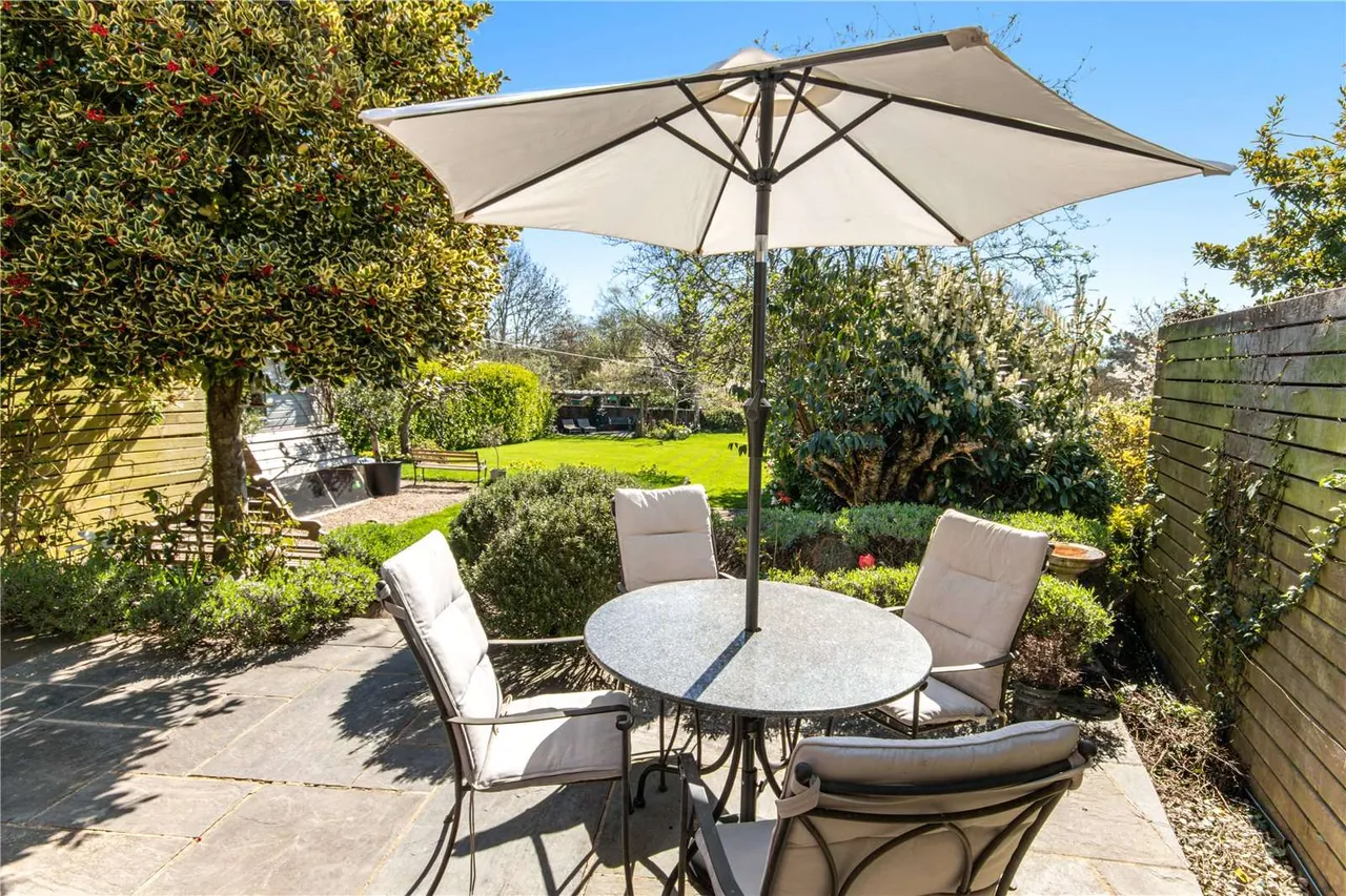Conghurst Lane, Hawkhurst, Cranbrook, Kent, TN18 5EA, photo 3