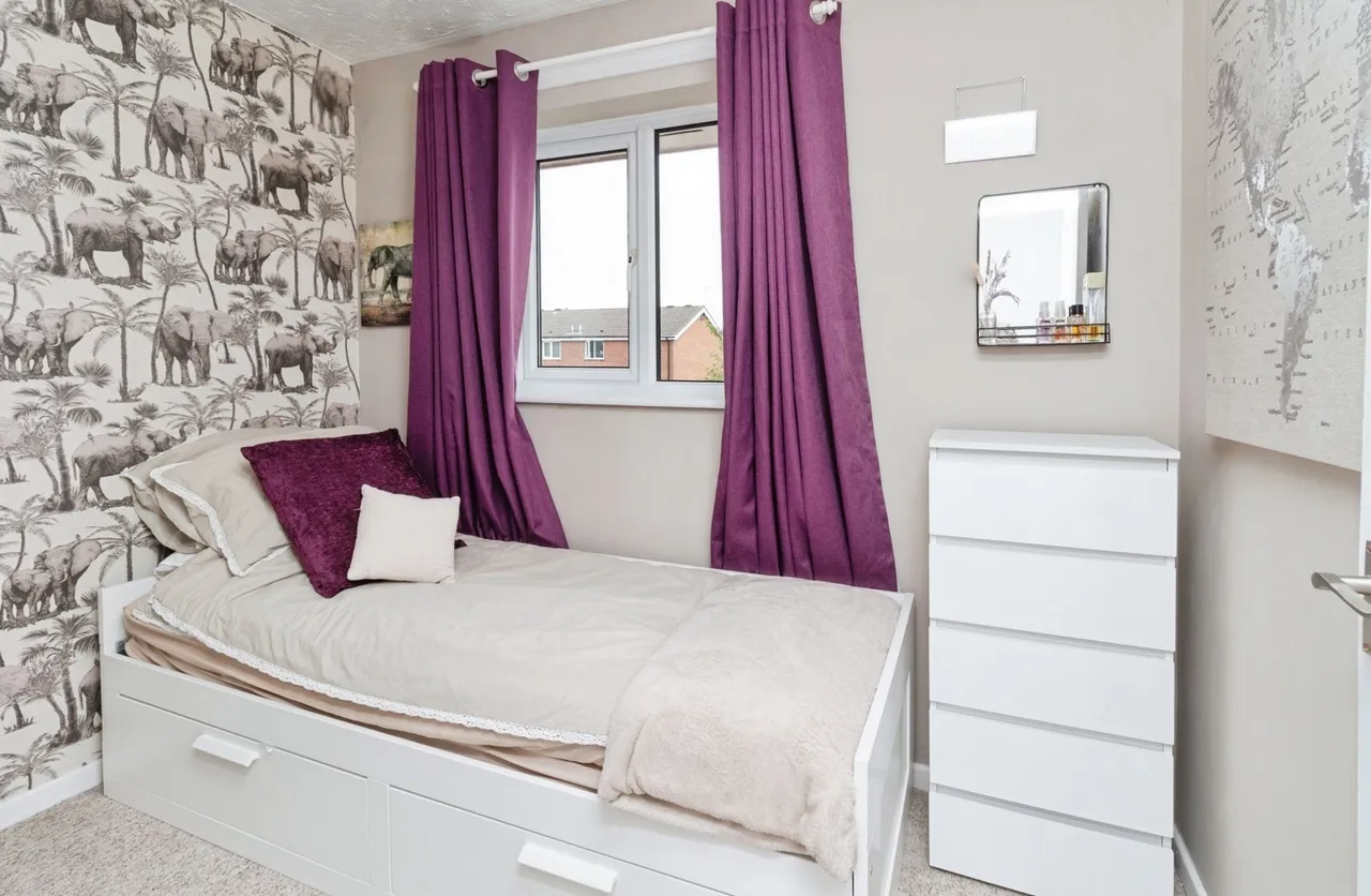 Cresswell Avenue, NEWCASTLE, Staffordshire, ST5, photo 11