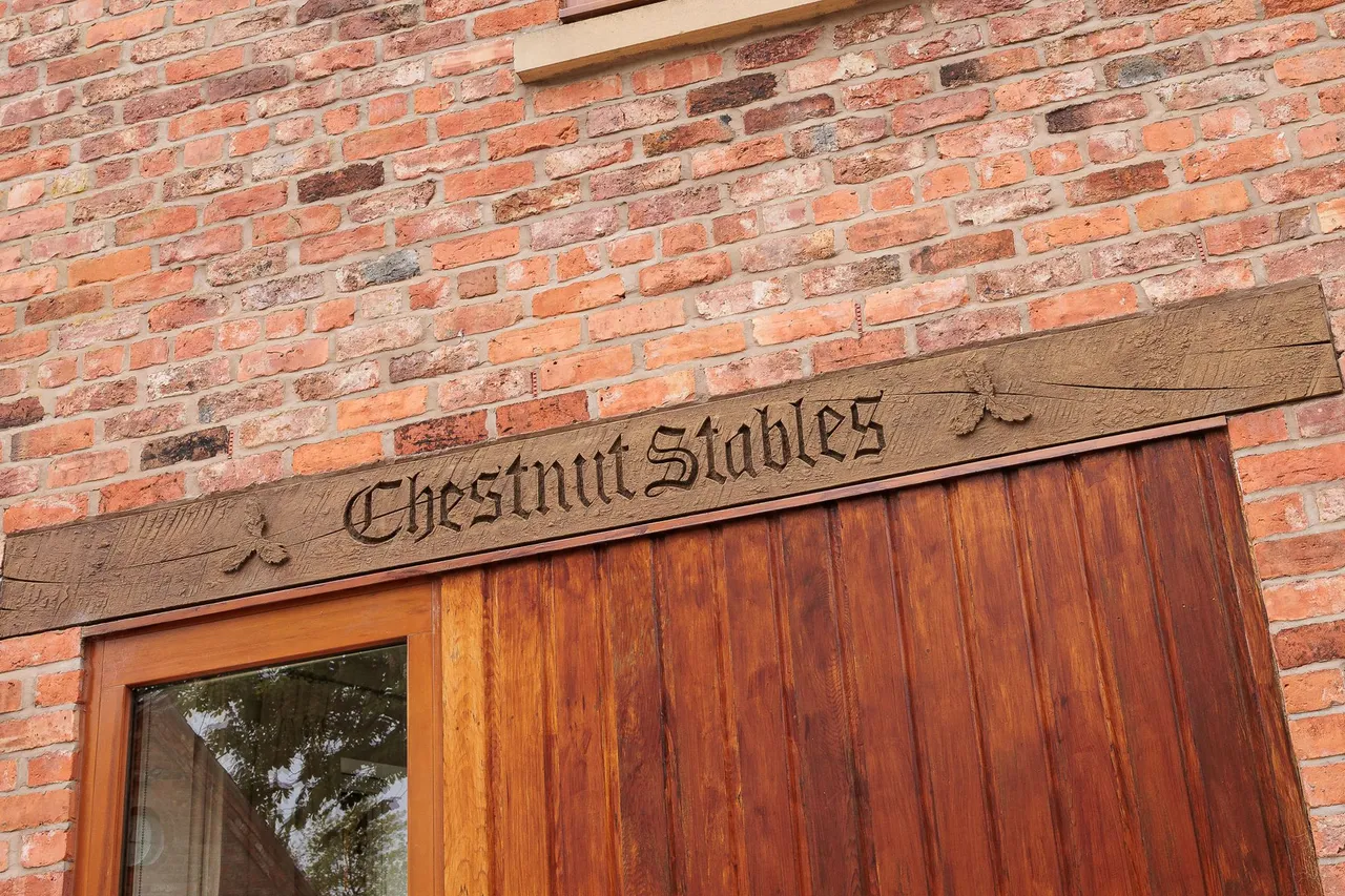 Hartford, Northwich, photo 4