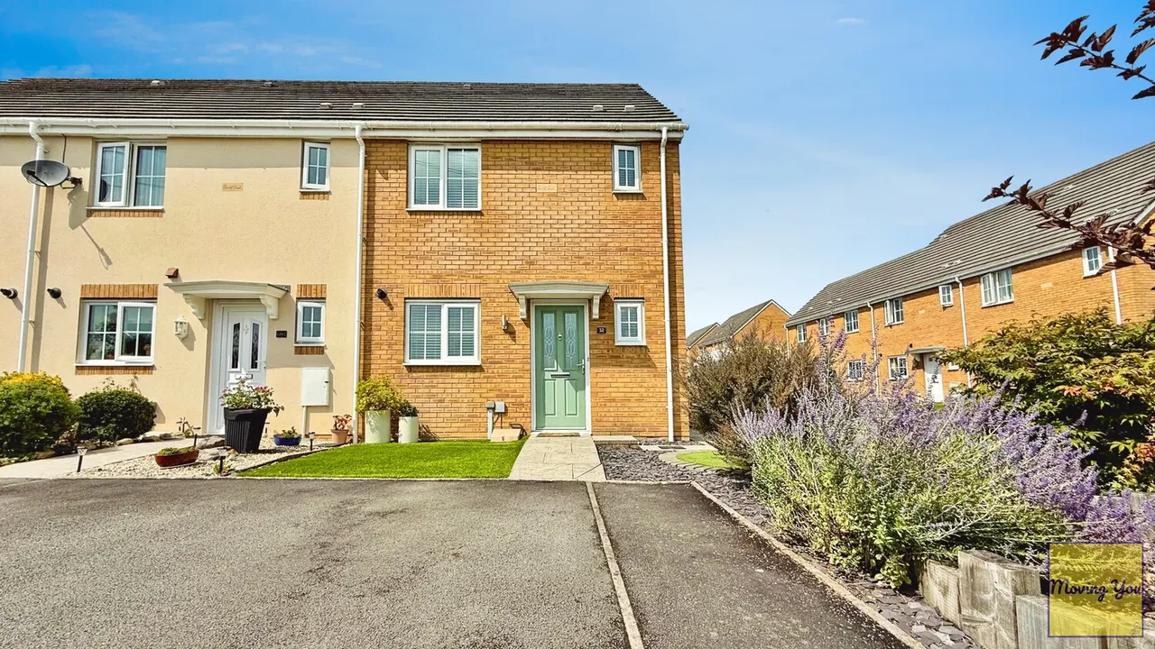 3 bed house for sale — Heol Y Fronfraith Fawr, Broadlands, Bridgend, CF31 5FR