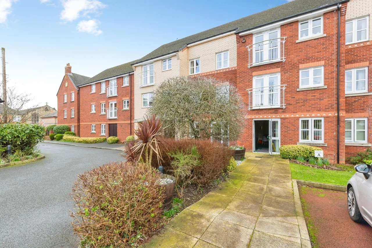 Fairweather Court, Darlington, Durham, DL3, photo 13