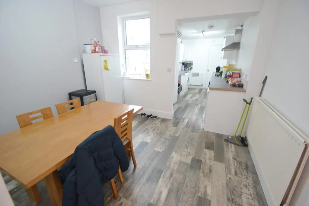 4 bed house to rent, Dunkirk Road, Nottingham, NG7