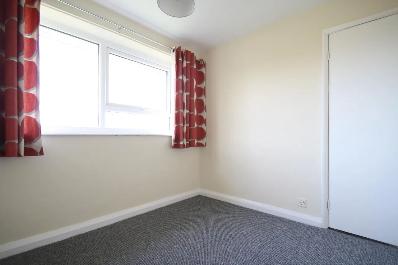 The Moorlands, Leeds, LS17, photo 6
