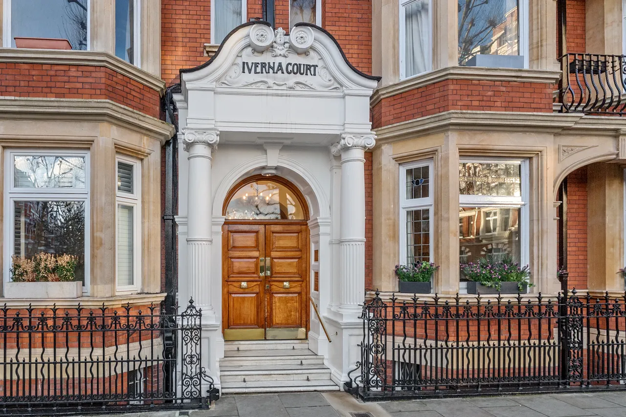 Iverna Court, London, W8, photo 10