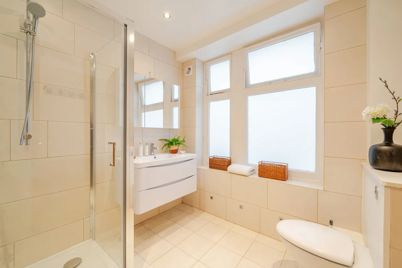 Iverna Court, London, W8, photo 8