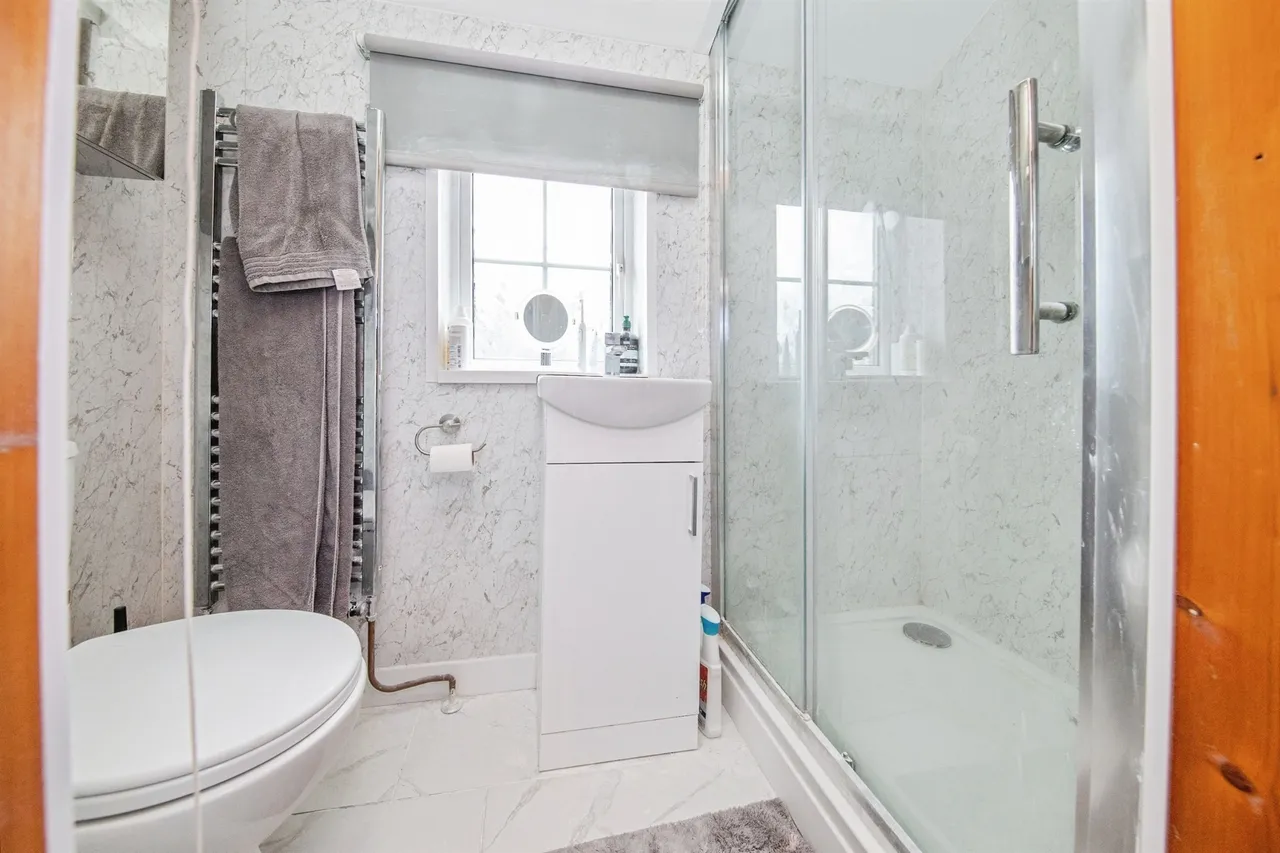 Ipswich Road, Colchester, CO4, photo 12