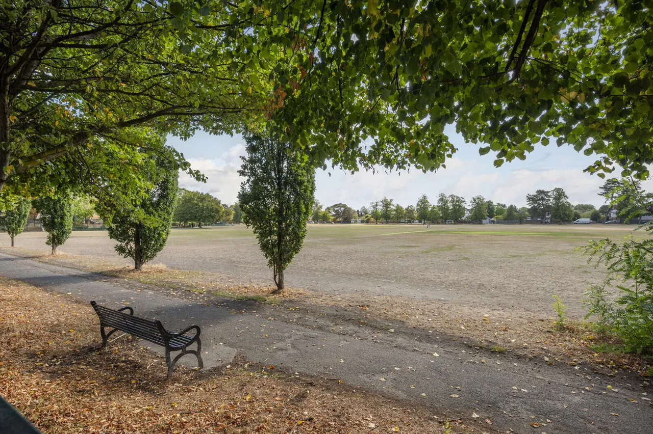 Dundonald Road, London, SW19, photo 6