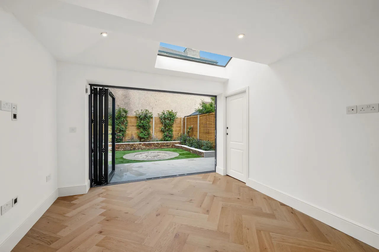 Dundonald Road, London, SW19, photo 16