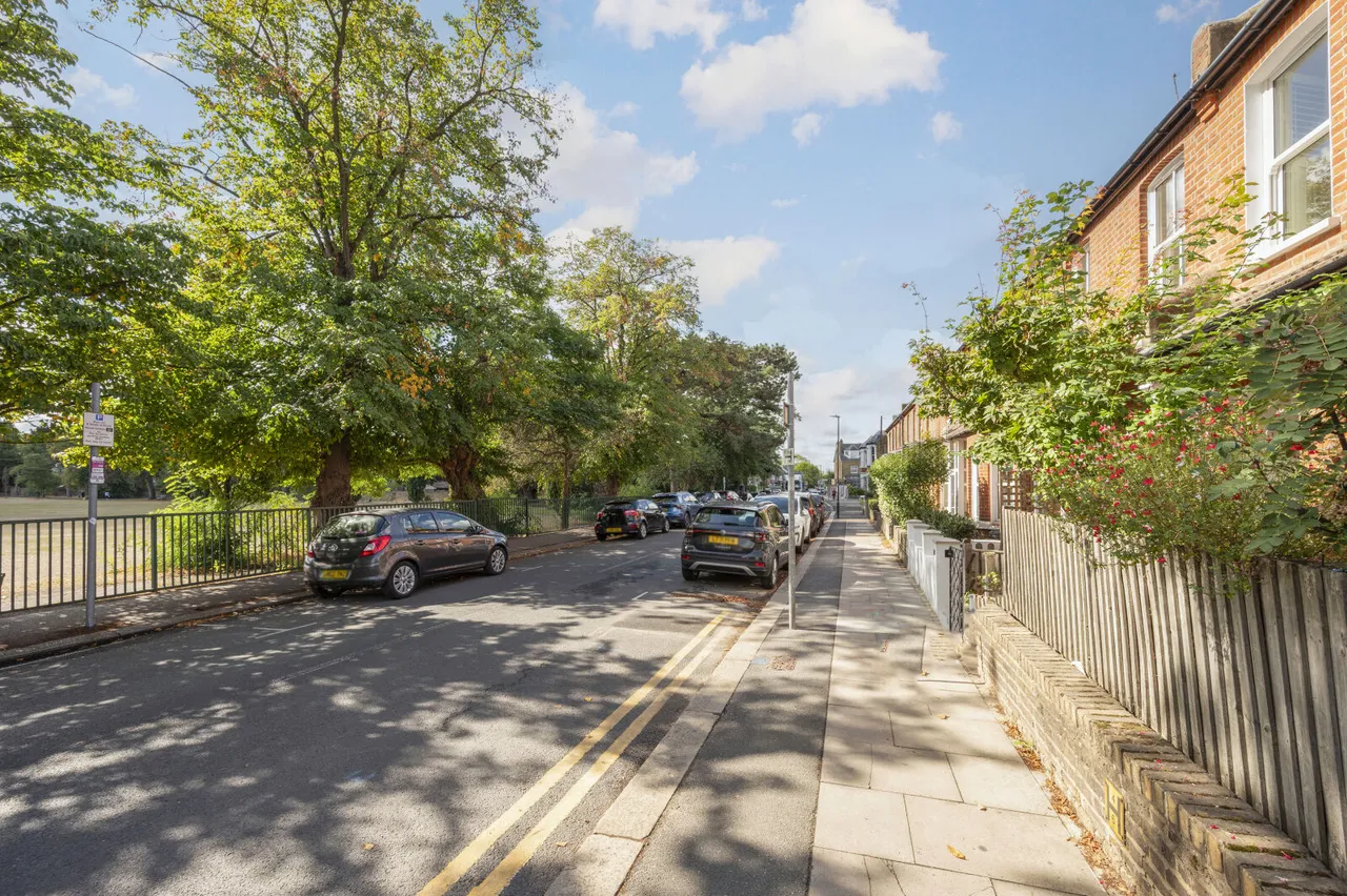 Dundonald Road, London, SW19, photo 36
