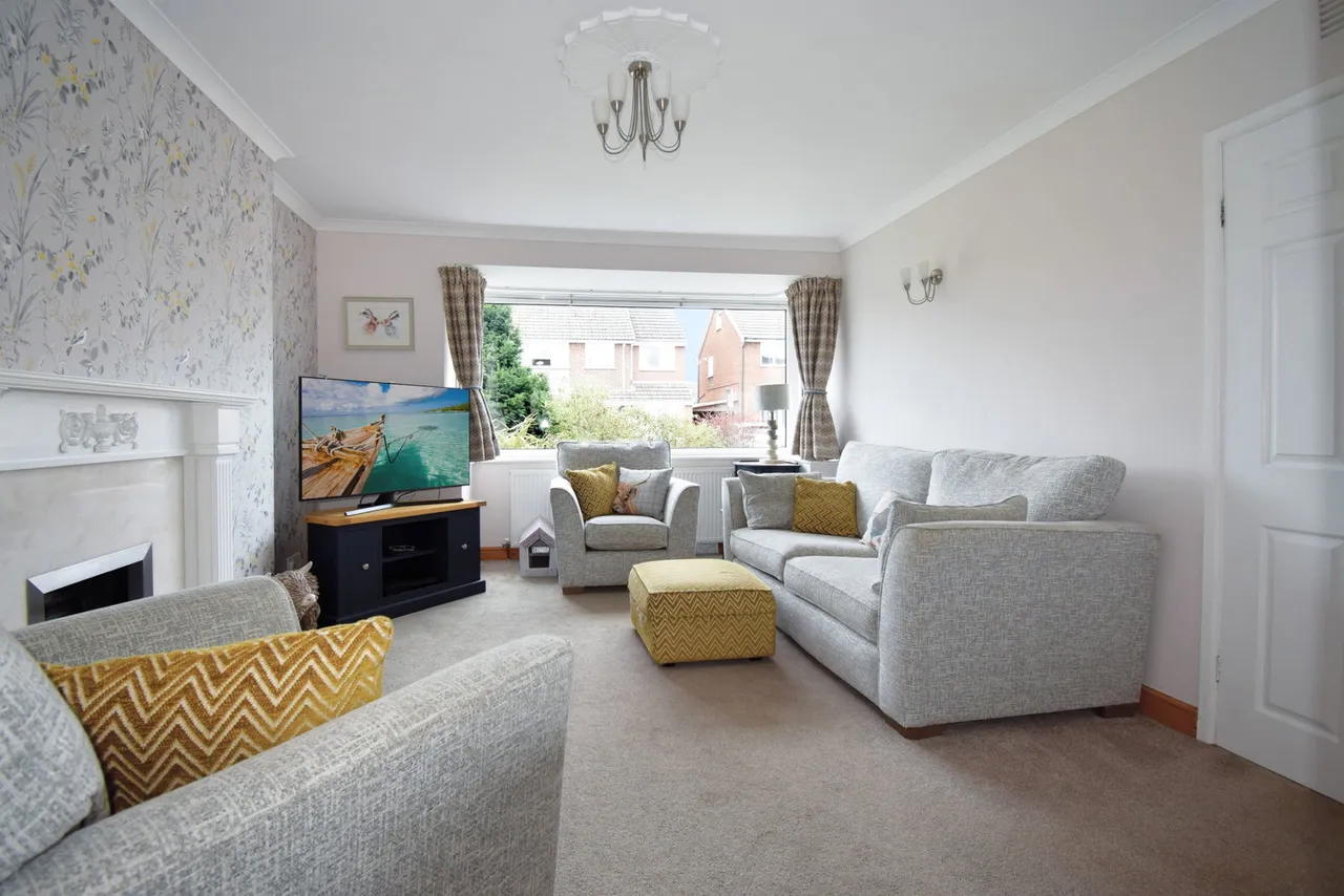 Bristol Avenue, Farington, Leyland, PR25 4QZ, photo 2