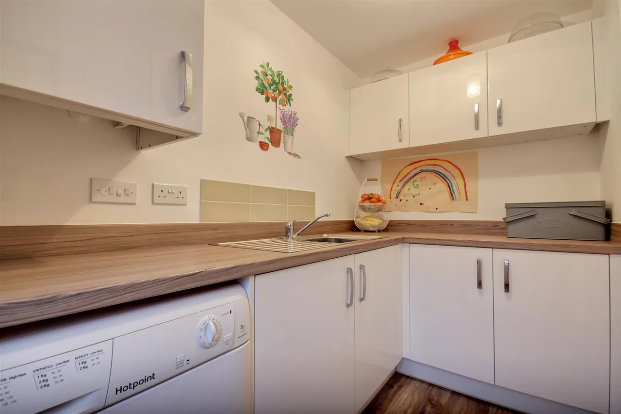 Lawrance Avenue, Anlaby, Hull, photo 19