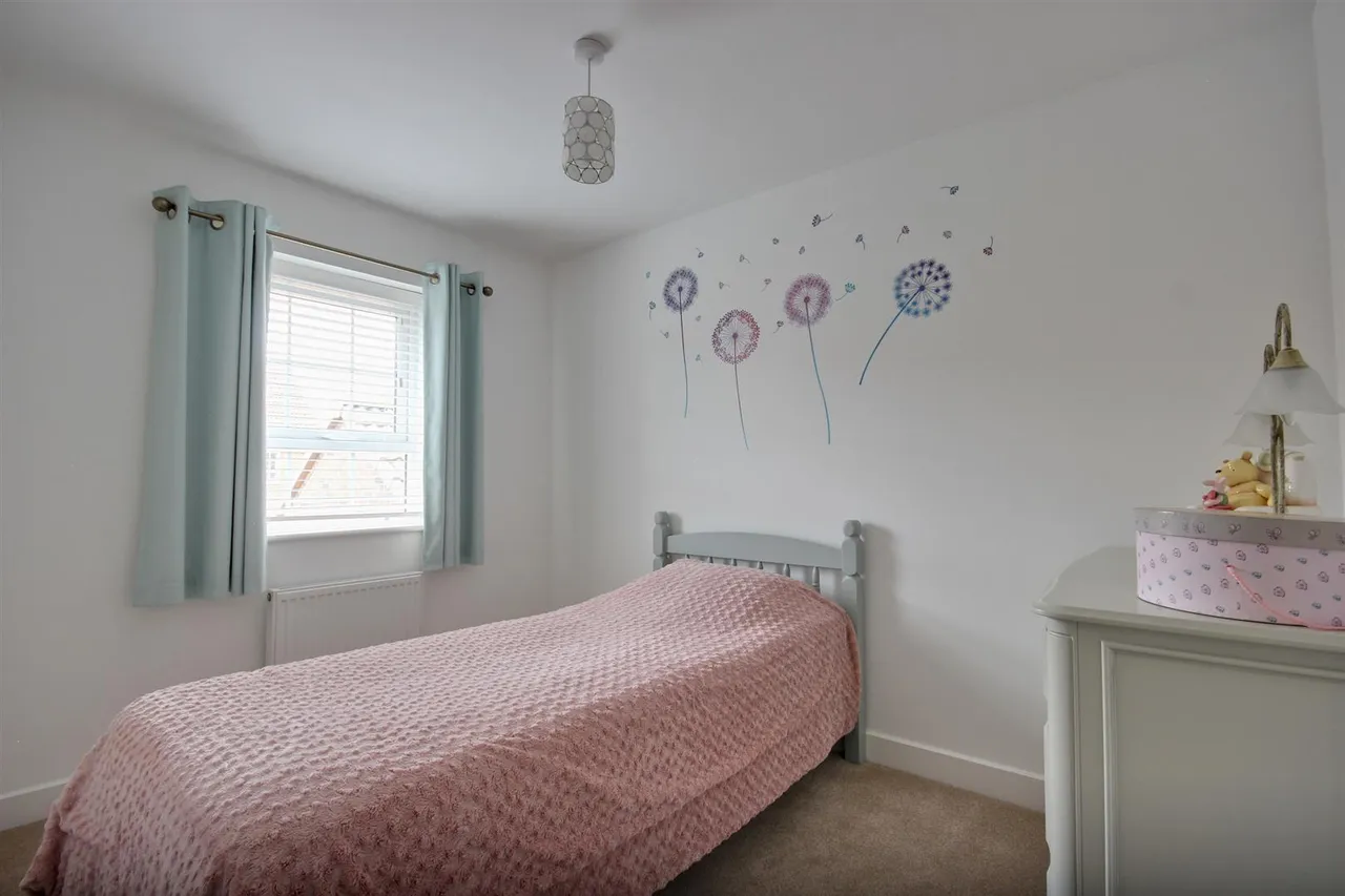 Lawrance Avenue, Anlaby, Hull, photo 10