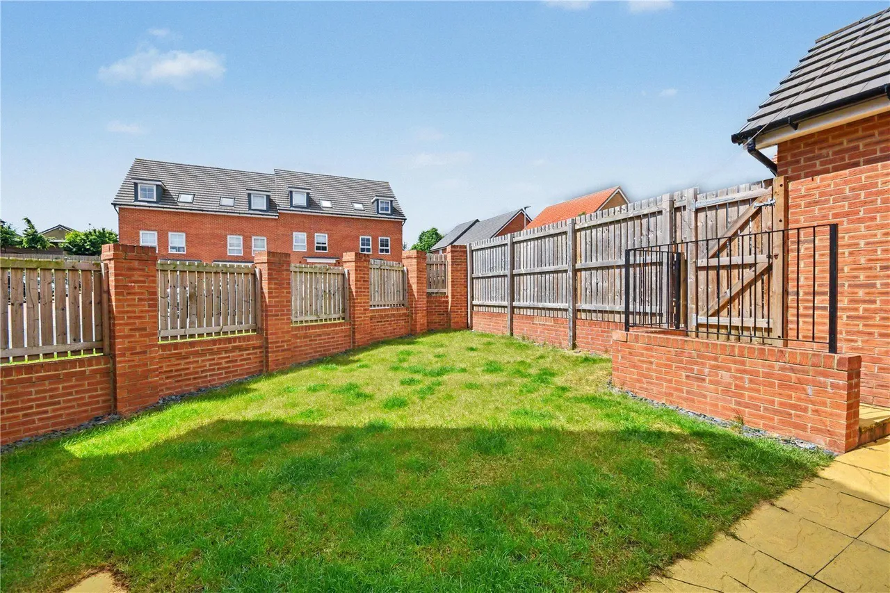 Davy Avenue, Micklefield, LS25, photo 8
