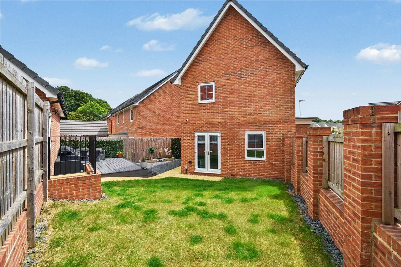 Davy Avenue, Micklefield, LS25, photo 6