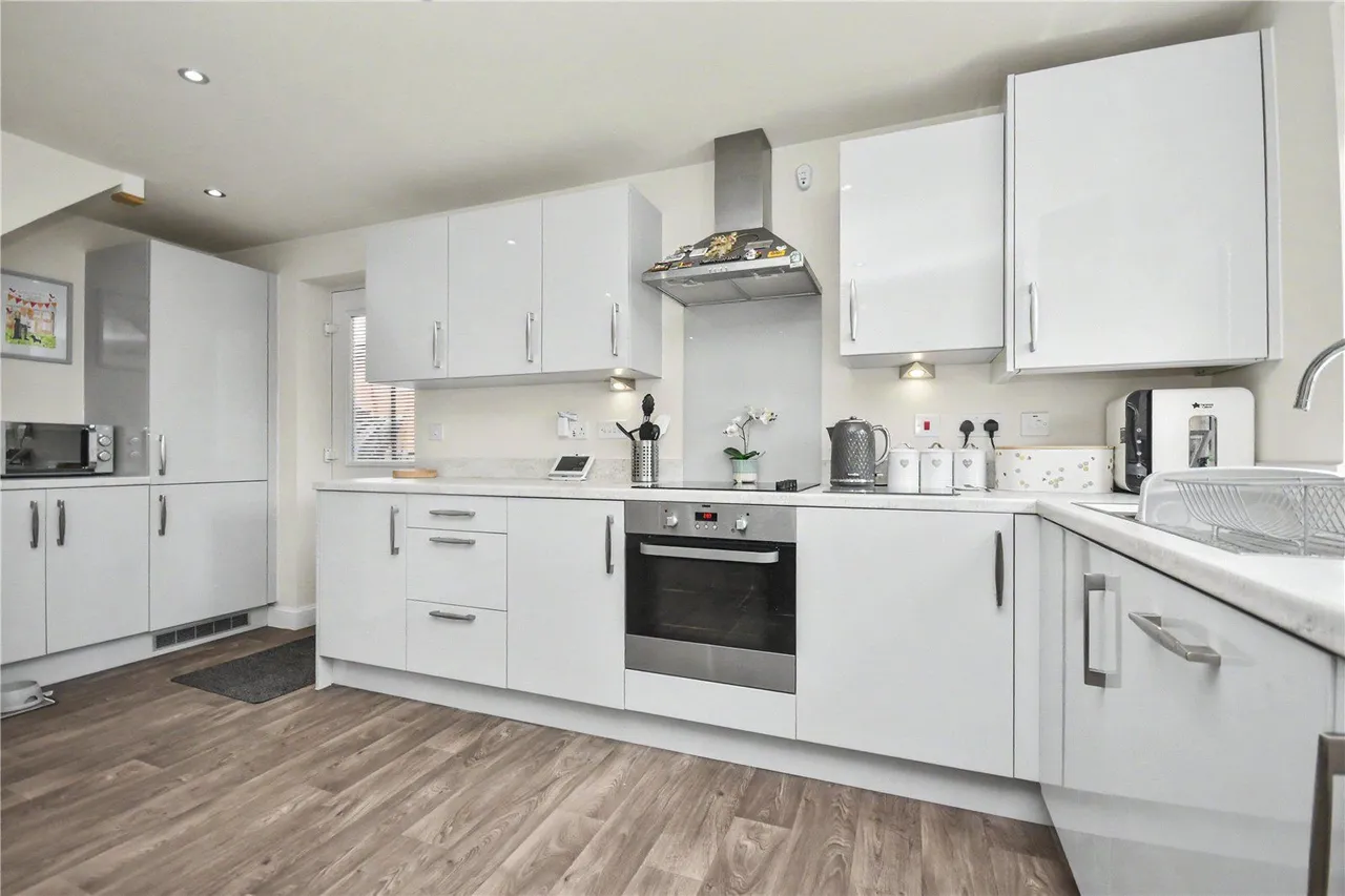 Davy Avenue, Micklefield, LS25, photo 20